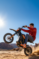 Isinwheel Monster Edirt Bike Wheelie Action Desert