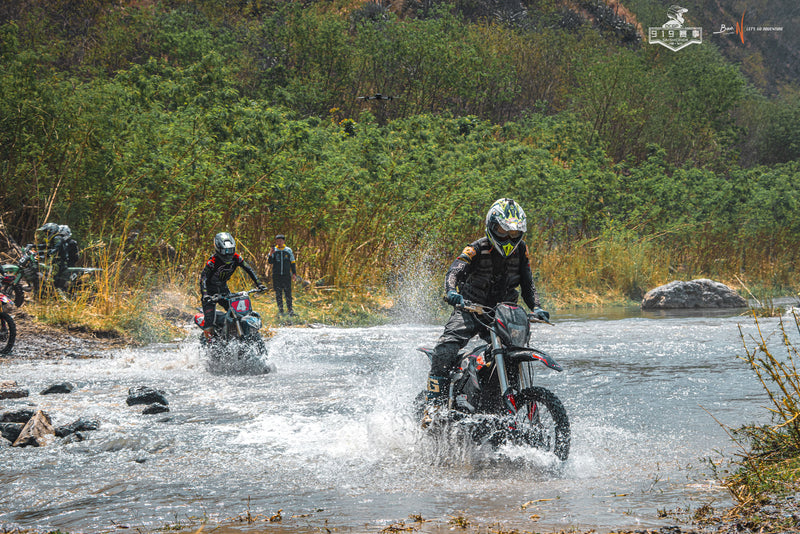 MotoTec 12000w Venom 72v  Electric Dirt Bike