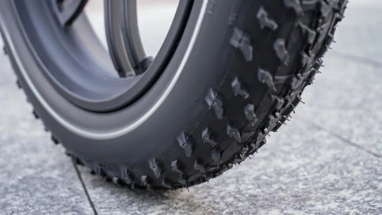 Electric Bike Himiway Big Dog Tire