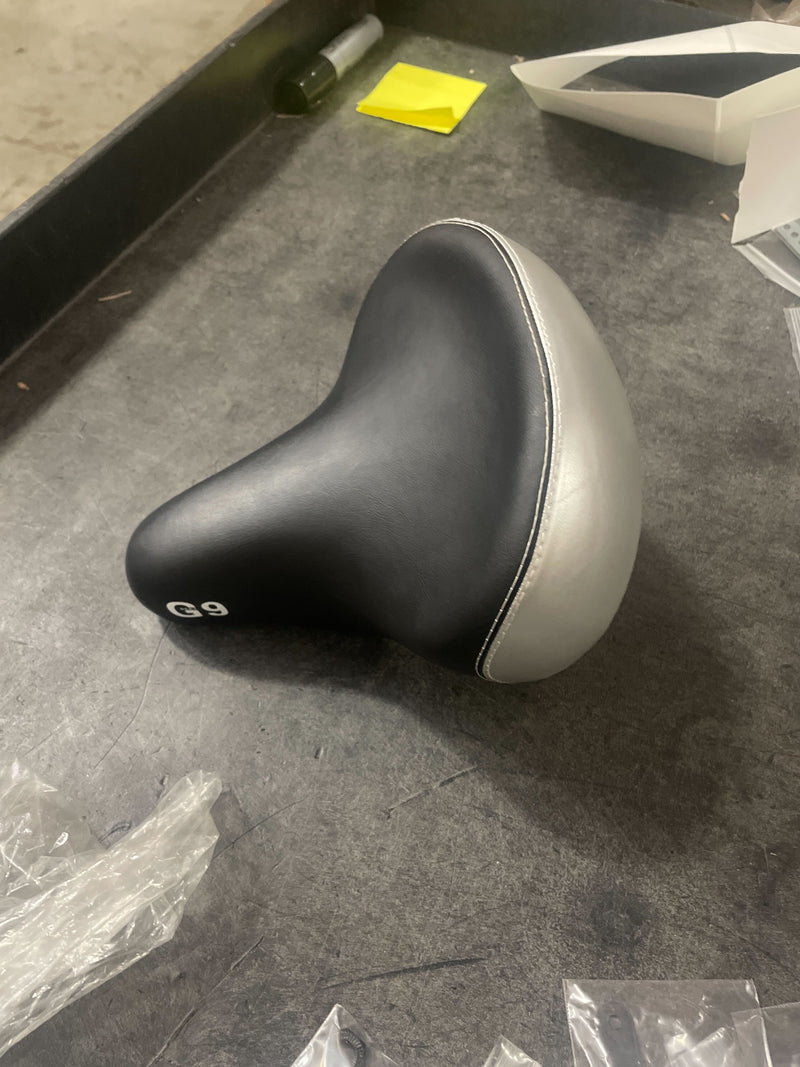 CLEARANCE - G9 Bicycle Seat - Black and Grey