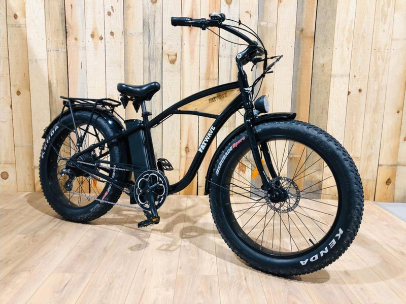 T4B 500W Beach Cruiser Fatbike Fatwave High Step front of black bicycle