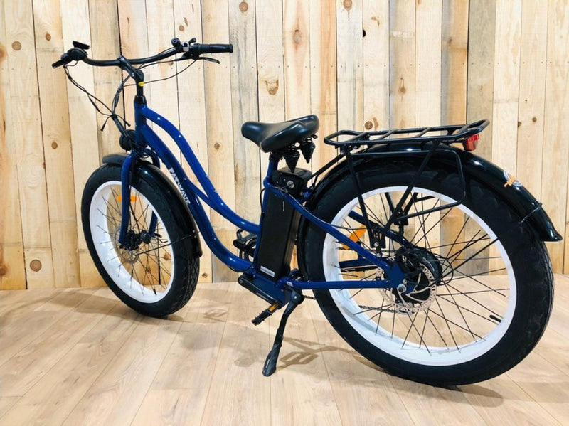 T4B 500W Beach Cruiser Fatbike Fatwave Low Step rear of dark blue bicycle