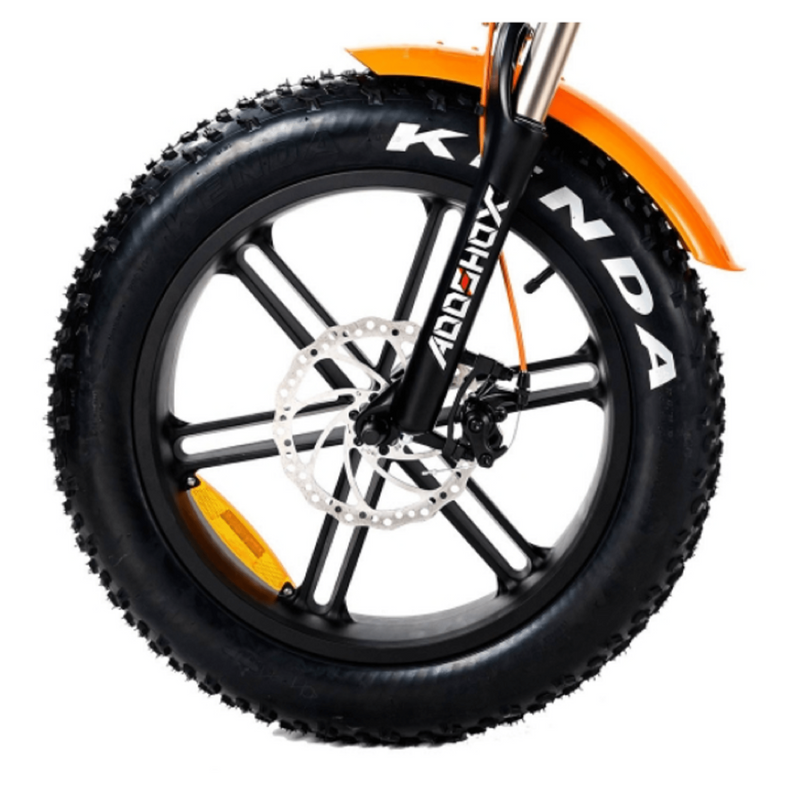 Electric Bike Addmotor Motan M-150 R7 tire